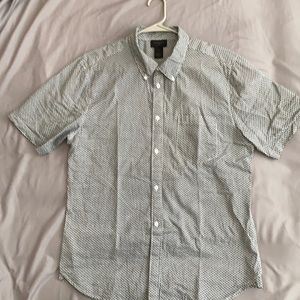 Magaschoni medium short sleeve shirt.